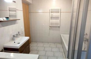 Gemütliche Wohnung mit Küche und Netflix - Photo 13