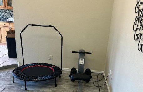 Great Edmond home, near OKC with 3 beds, Wi-fi, cold AC, and central heat, fully fenced backyard - Foto 30