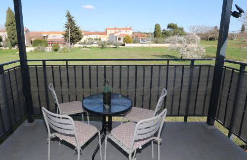 Apolo Apartments - Pool & Garden Retreat - Foto 49