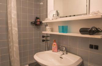 Helle FeWo am Waldrand - mit Balkon, Pool & Sauna - Foto 18