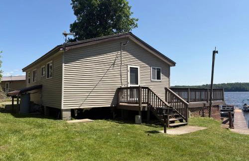 Dockside Retreat- Renovations & upgrades coming! - Foto 2