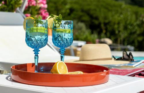 Penthouse Paradiso with Private Pool - Photo 6