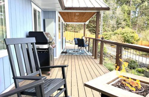 Puget Sound Chic Romantic Cottage with Private Beach Access & Gated Entry - Foto 43