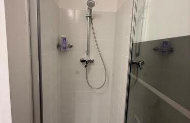 Charmant appartement moderne avec place de parking privative - Foto 6