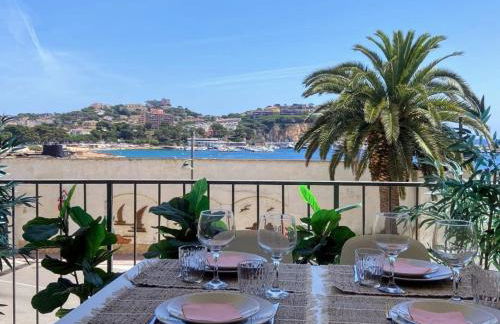 Beachfront, Sea views, Terrace and Parking! - Foto 1
