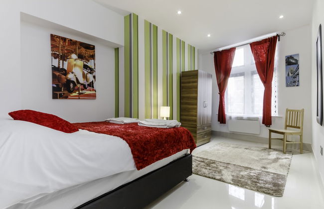 City Gate Serviced Apartments - Photo 1