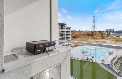 Lakefront Topsider Condo w/ Boat Slip, 2 Pools & Large Deck - Foto 47