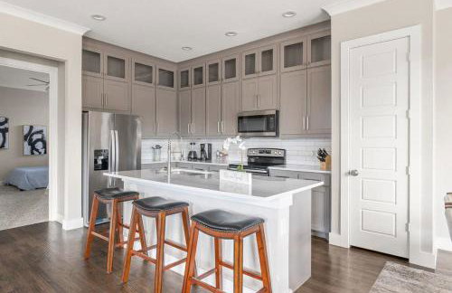 Trinity Groves Retreat - Large Modern 5 BR Home - Foto 40