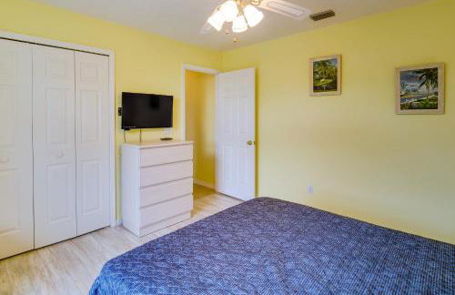 Pet-Friendly Sebastian Home with Porch and Lake View! - Foto 16