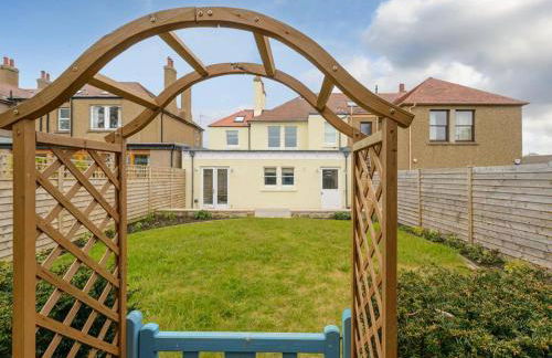 Marine House - Photo 17