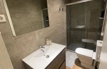 Apartment in monumental square Madrid Center - Photo 21