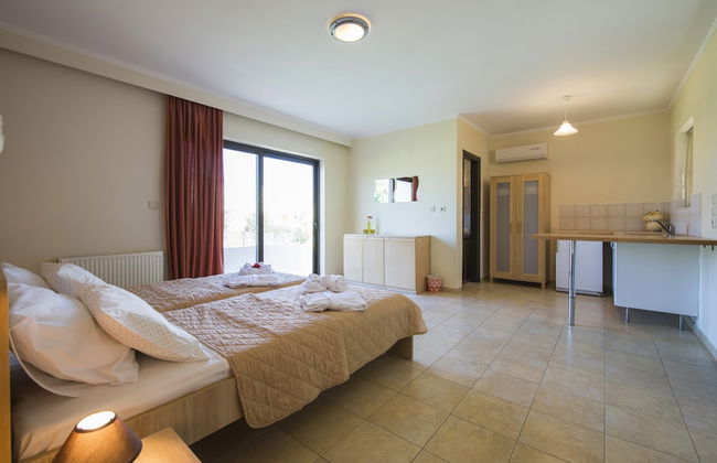 Xenos Villa 2 With 5 Bedrooms Private Swimming Pool, Near the sea - Foto 5