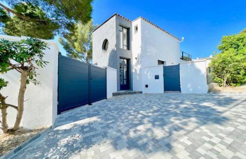 VILLA 650, Vue Mer magnifique, entièrement rénovée avec piscine - Foto 2