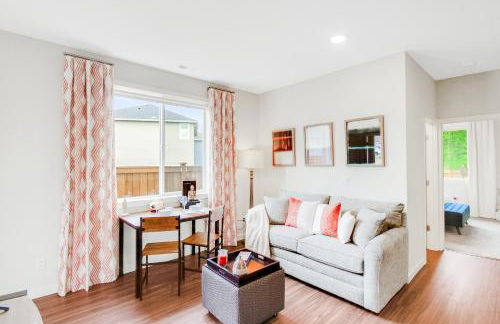 Cozy Oasis in Port Orchard - Private 1BR Suite with Trails - Foto 6