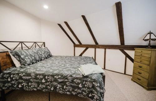 13 Beds, 17 Guests with Hot tub only 15Mins to Sunday River - Foto 11