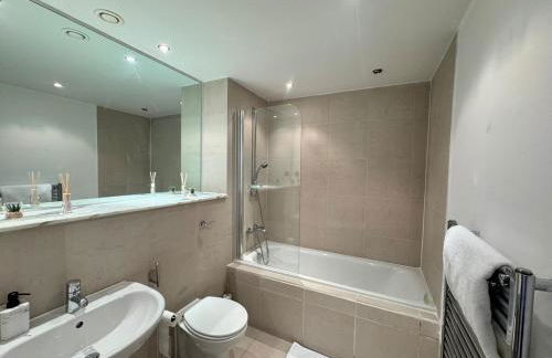 Modern 2 Bed City Center Apartment - Foto 4