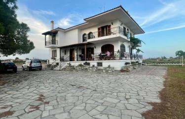 Costa Mama VIlla - Photo 1