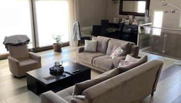 Λευτερης - Foto 1