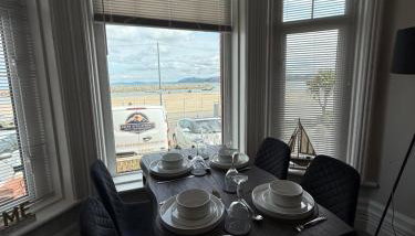 Stunning 2 Bedroom Ground Floor Sea View Apartment - Foto 5