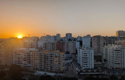 Gorgeous Apartment with City View by LovelyStay - Foto 61