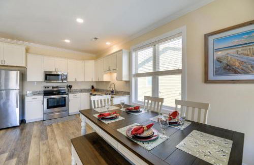 Emerald Isle Getaway with Decks and Beach Views! - Foto 6