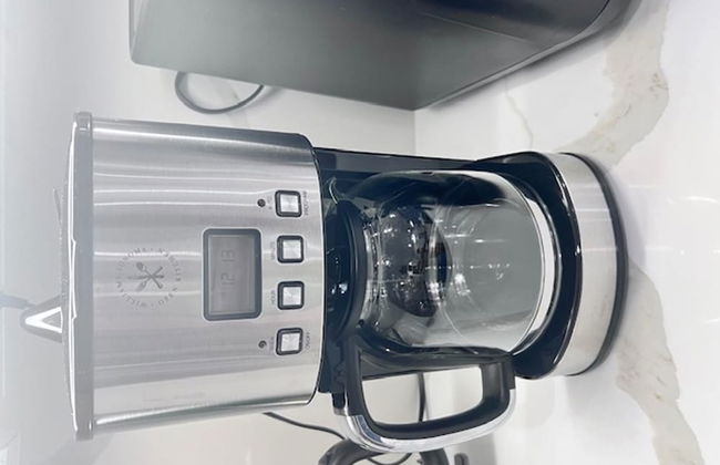 Stylish Midtown Home w Rooftop Views by Silverx - Foto 47