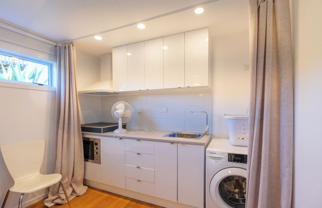 Wharetana Bay Villa with beach walkway - Foto 15