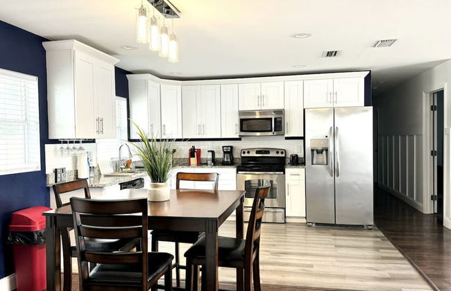 Quiet Spacious Home Close to Clearwater Beaches - Photo 9