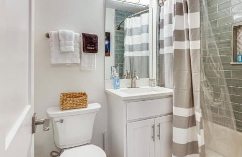 Walk to Ocean Unit with Deck in Fernandina Beach! - Foto 13