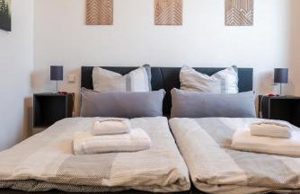 Corner 28 - Photo 23