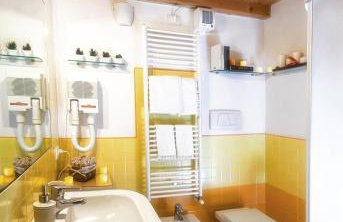 DENEB19 Luminoso con Balcone Vista Città - Photo 15