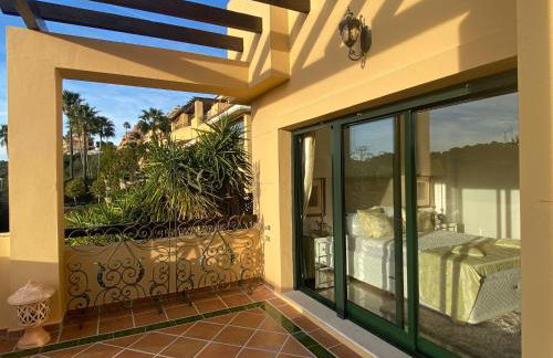 Sunny Retreat with Stunning View - Foto 27