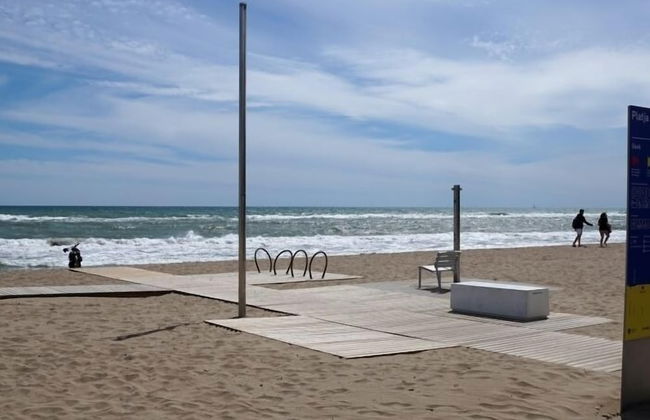 Riva Be my Guest Castelldefels - Photo 20