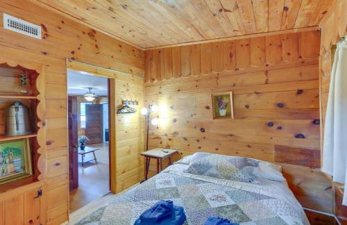 Massachusetts Lake House with Dock - Pets Welcome! - Foto 21