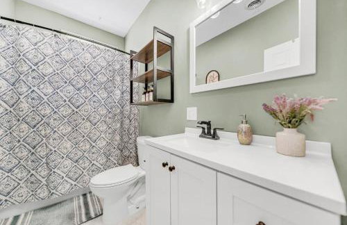 Cozy Buffalo Getaway Minutes to Downtown & Bills Stadium - Foto 11