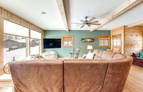 Private Dock, BBQ Ready Lakefront Fifield Home! - Foto 6