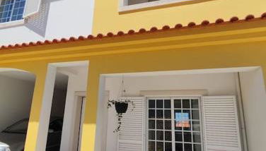 Casa das Rosas - Moradia com jardim e churrasco, Charneca da Cotovia - Foto 3