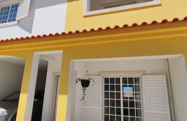 Casa das Rosas - Moradia com jardim e churrasco, Charneca da Cotovia - Foto 3