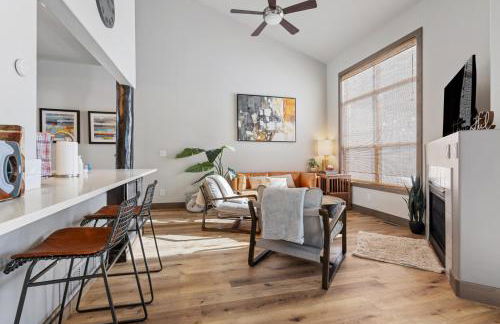 Perfectly Located 3 Bed 3.5 Bath Beautiful Townhome - Photo 12