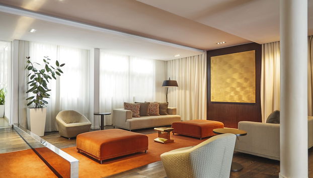 Coin salon dans le hall