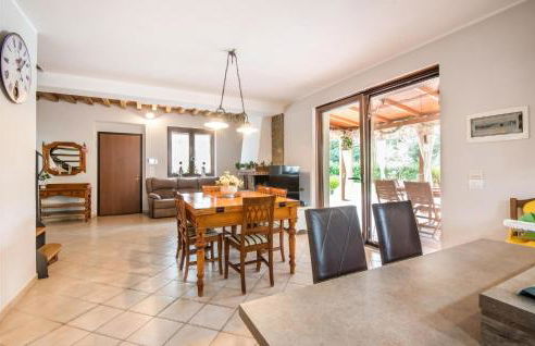 Beautiful Home In Castiglion Fiorentino - Foto 20