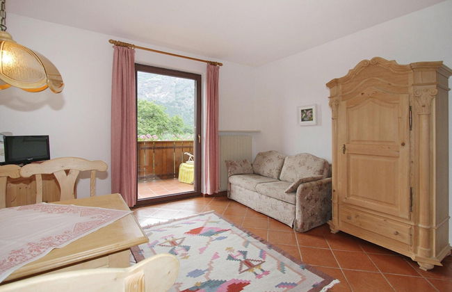 Apartment in Latsch With Indoor Pool & Garden - Foto 3