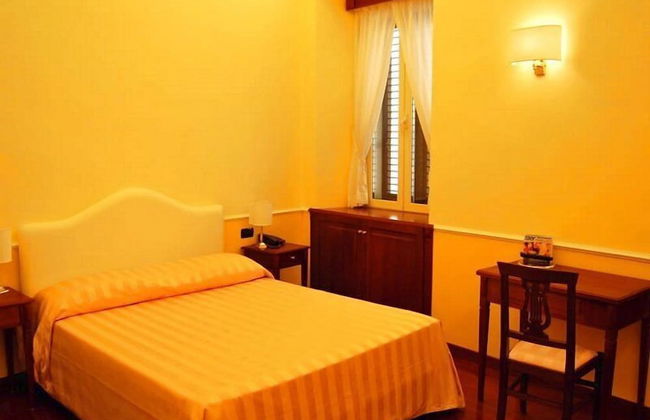 Ludovisi Luxury Rooms - Photo 13