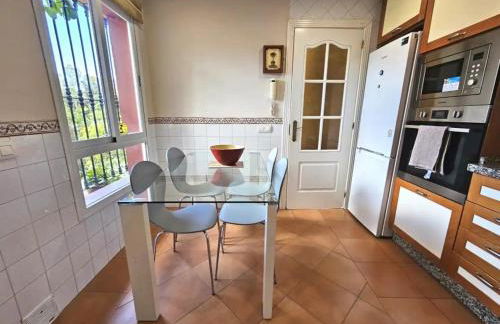 Amplia Casa en una zona ideal - Pass the Keys - Foto 6