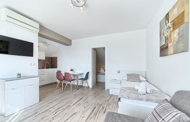 Stipe Residence - Photo 11