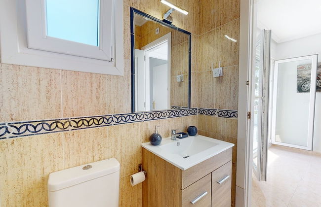 Sucina 3-bed Villa, Sleeps 6 & Pet Friendly - Foto 11