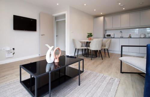 Stylish 2-Bed Apartment in the Heart of Cardiff Bay - Foto 22