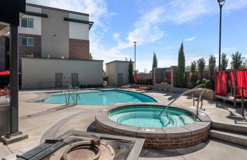 Luxury Place Next to UVU - Photo 50