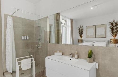 Park Avenue Apartments - Dom mit Stil - Küche - Parkplatz - WLAN - 65 Zoll TV - NETFLIX - Foto 20