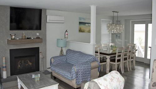 Pet Friendly, Single Family, Private Heated Pool, Hot Tub, Beach Badges And Beach Equipment, Private Fenced In Yard, Deck And Covered Patio, Granite, - Foto 2